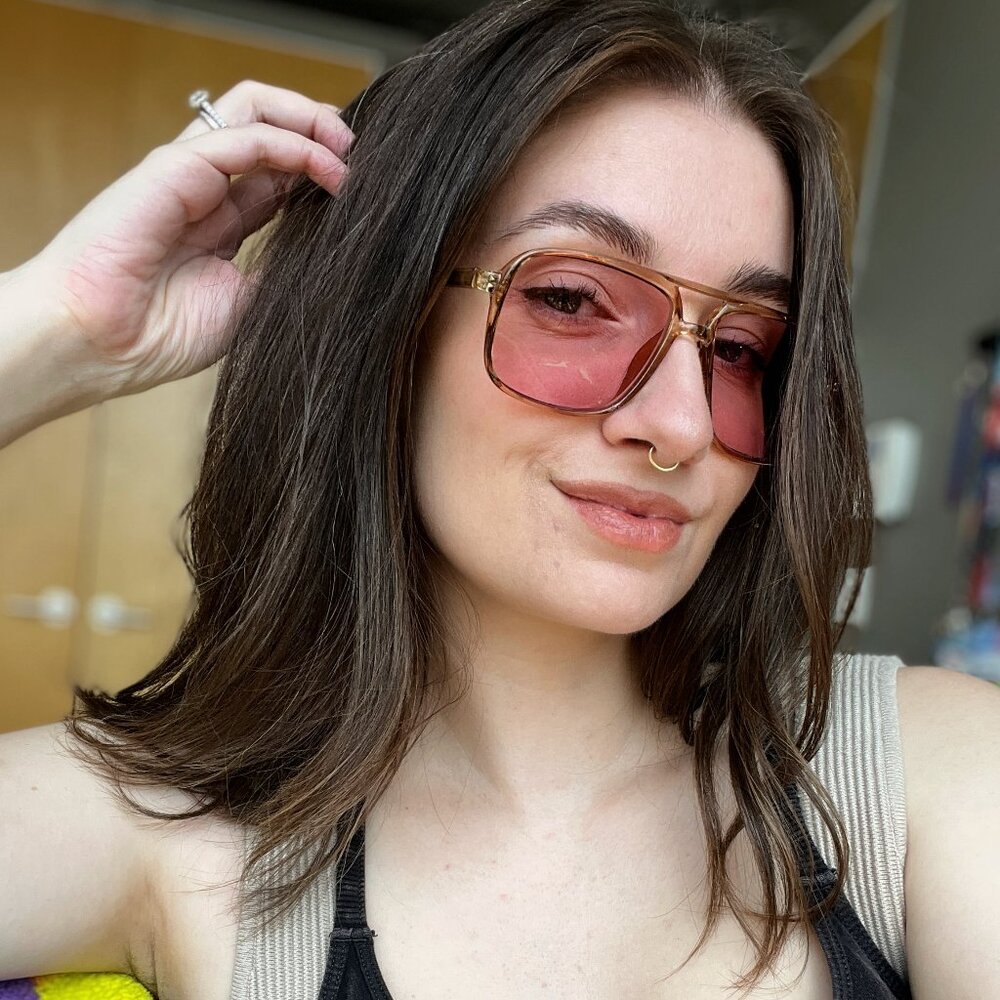 Meet your Posher, Gina